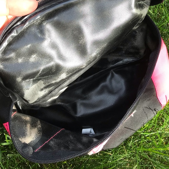 Vintage 80s / 90s Fanny pack or cross body neon - Picture 8 of 9